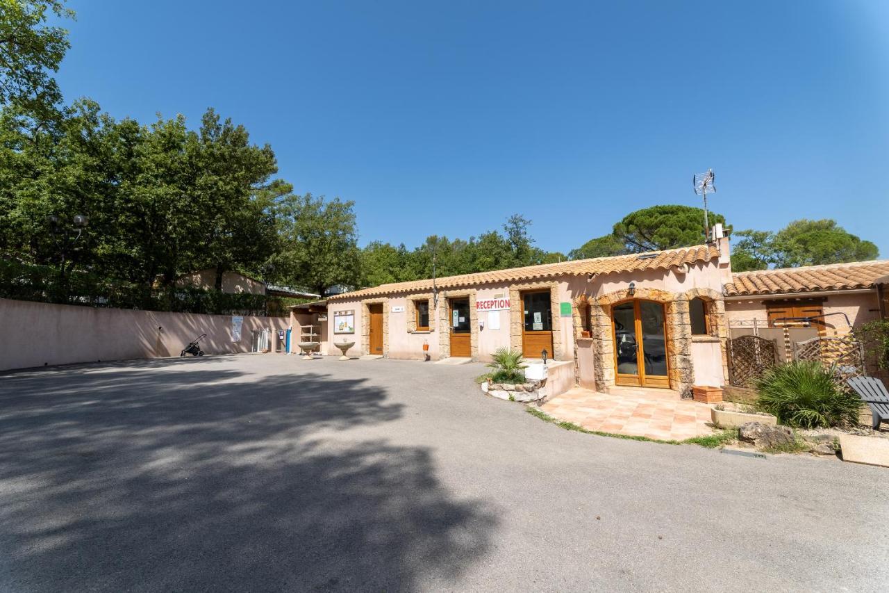Camping Lou Cantaire Hotel Fayence Kültér fotó