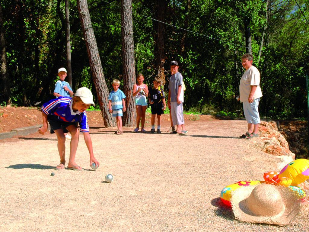 Camping Lou Cantaire Hotel Fayence Kültér fotó