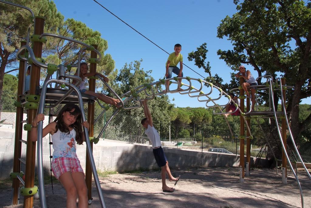 Camping Lou Cantaire Hotel Fayence Kültér fotó