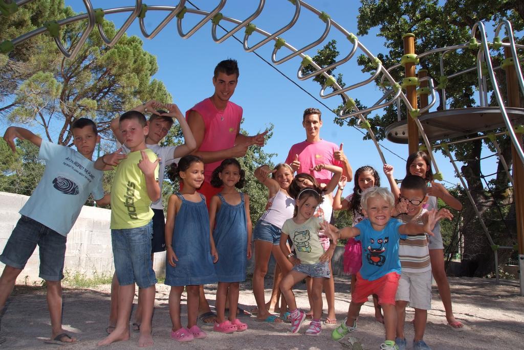 Camping Lou Cantaire Hotel Fayence Kültér fotó